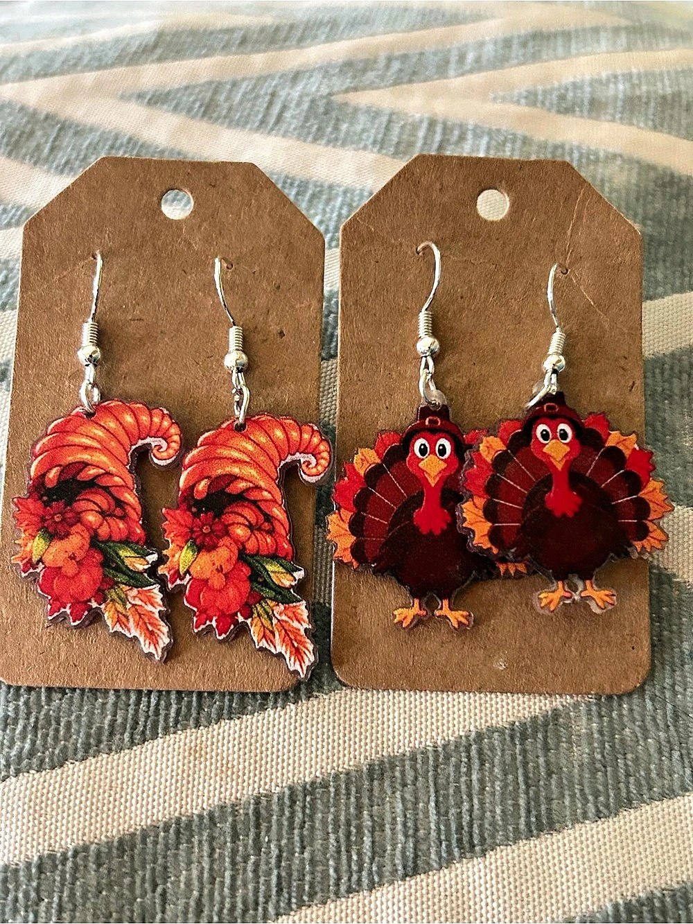 NWT-Thanksgiving Holiday Earrings Set Red & Brown